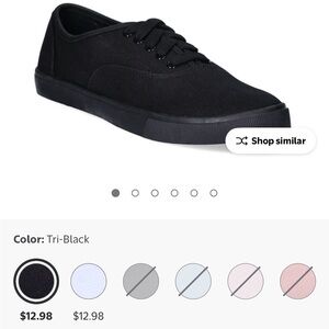 Women’s canvas sneaker